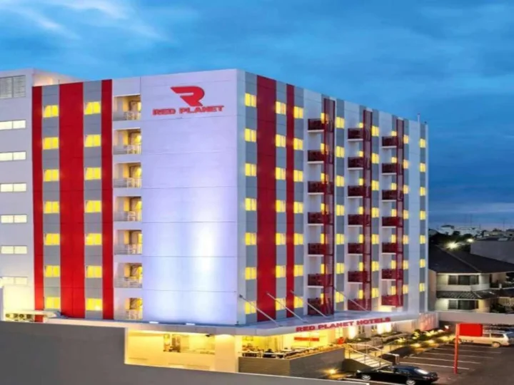 Пеканбару: Red Planet Pekanbaru