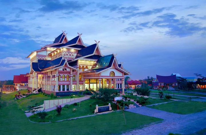 Пеканбару: Red Planet Pekanbaru