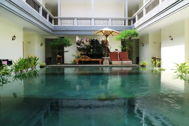 Кута: Teges Inn Kuta