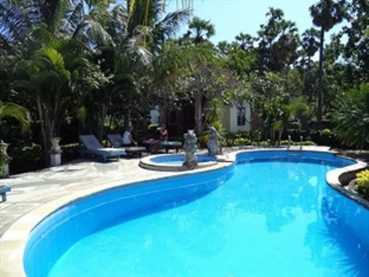 Бунутан: Deddys Beach Bungalows