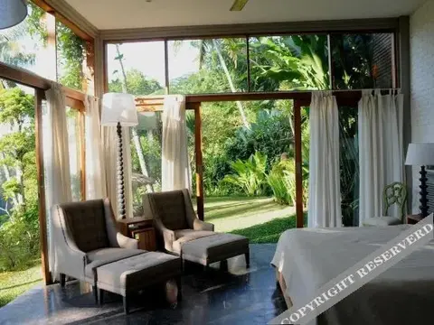 Тегаллаланг: Villa Constance