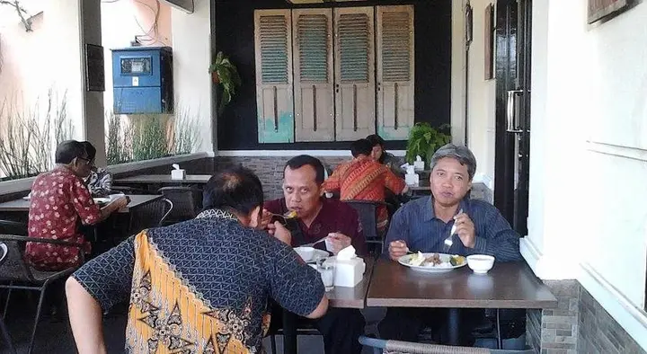 Мадиун: Hotel Setia Budi Madiun