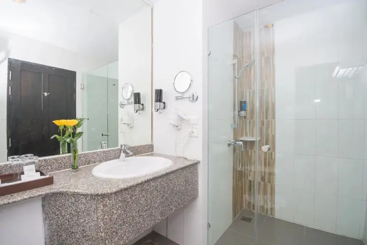Джакарта: éL Hotel Jakarta