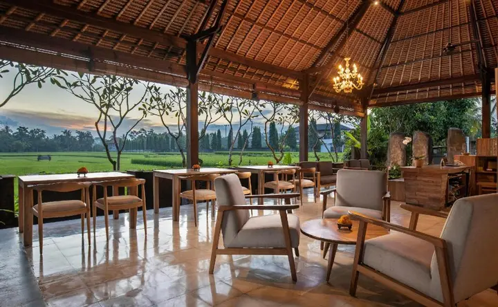 Сукавати: Villa Kayu Lama