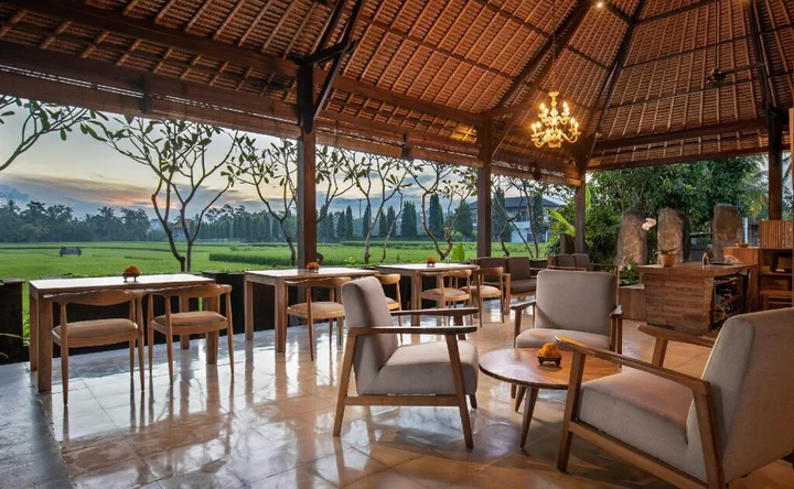 Сукавати: Villa Kayu Lama