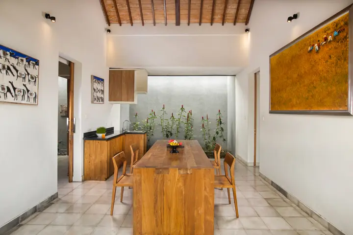 Сукавати: Villa Kayu Lama