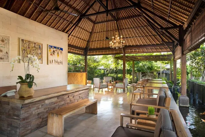 Сукавати: Villa Kayu Lama