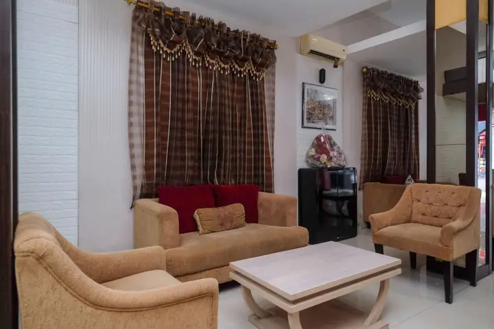 RedDoorz Plus @ Grand Populer Hotel — фото 1