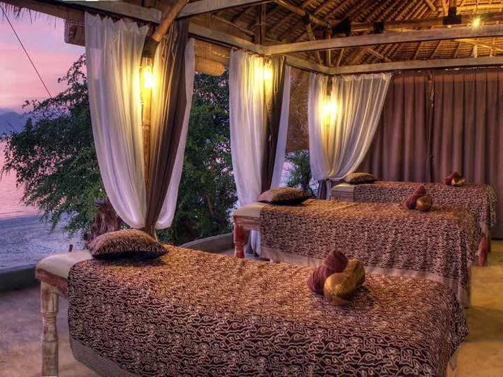 Гили Траванган: Exqisit Villas And Resort