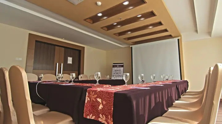 Джокьякарта: Grand Tjokro Yogyakarta