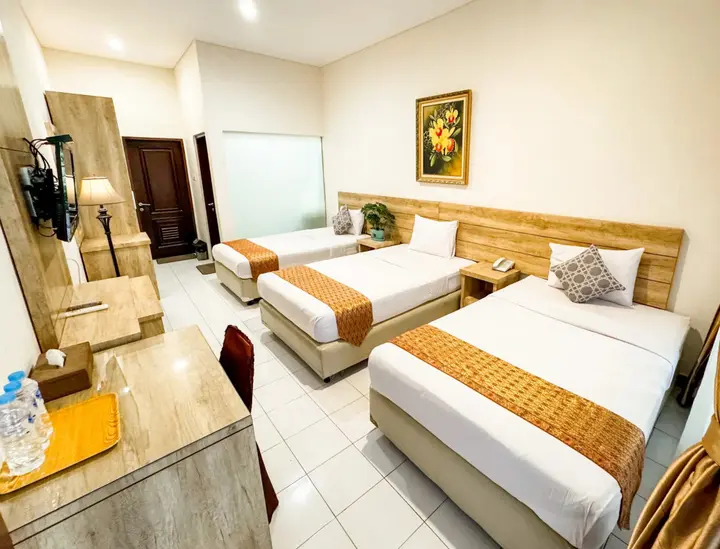 Паданг: Hotel Padang