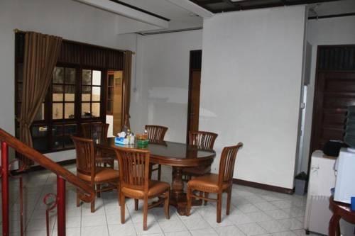 Джакарта: Elvia Guesthouse