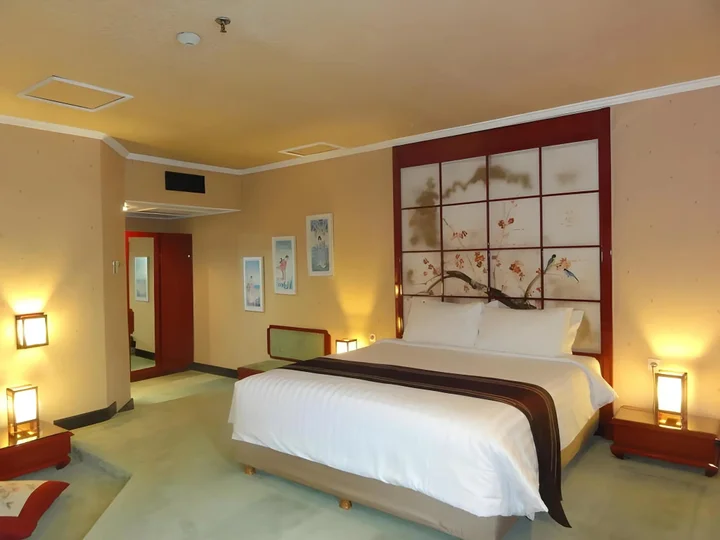 Маланг: Regent's Park Hotel