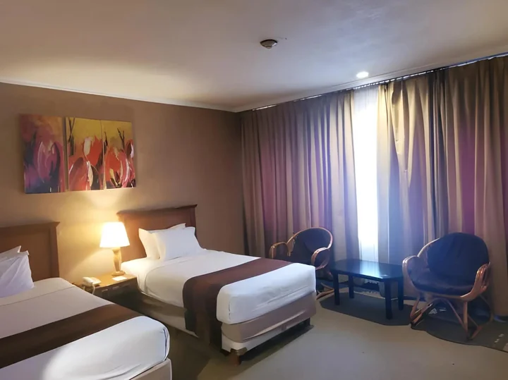 Маланг: Regent's Park Hotel