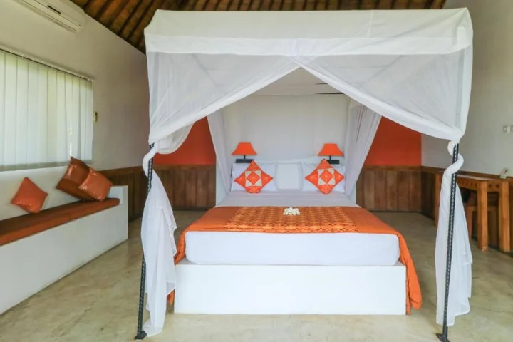 Бунутан: Anda Amed Resort