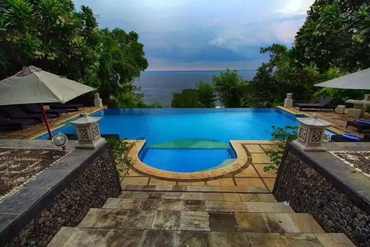 Бунутан: Anda Amed Resort