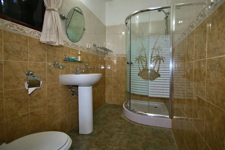 Бунутан: Selang Resort