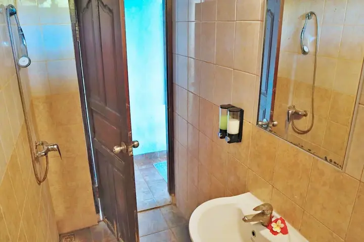 Бунутан: Selang Resort