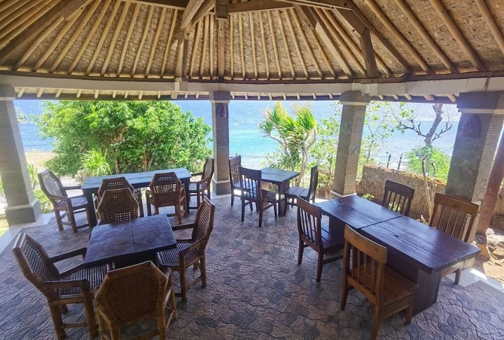 Бунутан: Wawa Wewe Rock Resort