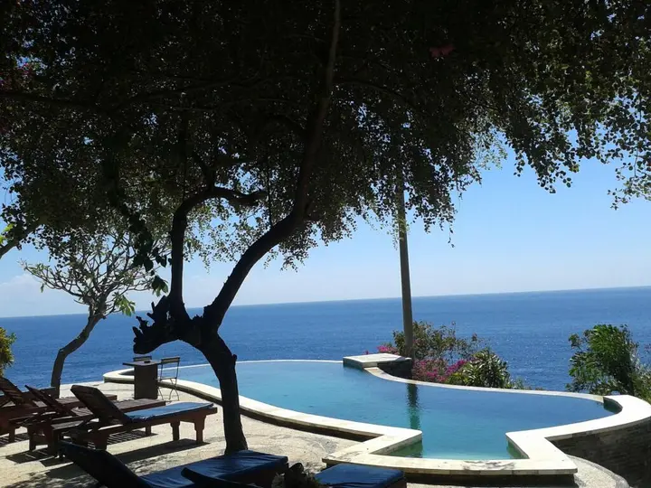 Бунутан: Wawa Wewe Rock Resort