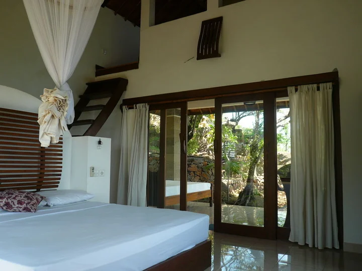 Бунутан: Wawa Wewe Rock Resort
