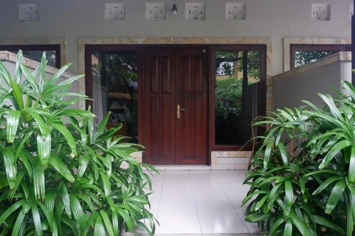 Бунутан: Sunshine Bungalows