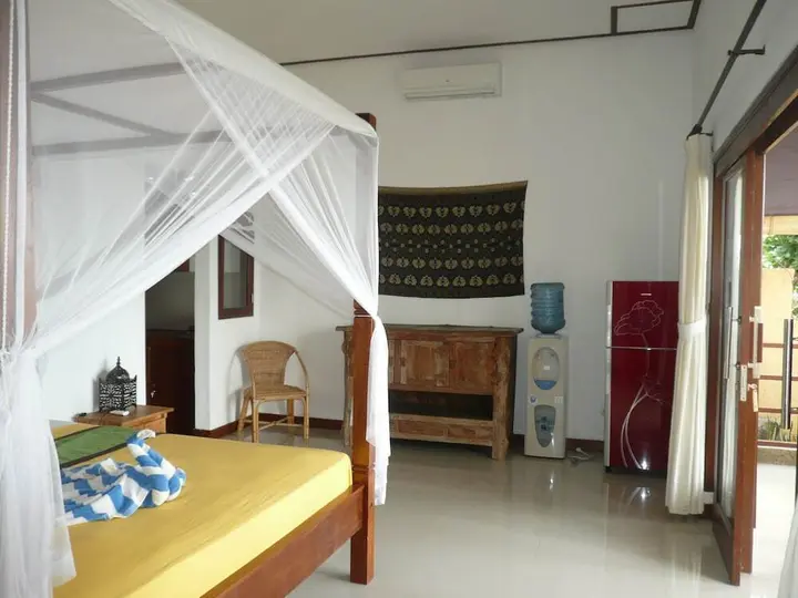 Бунутан: Paradise Bungalows
