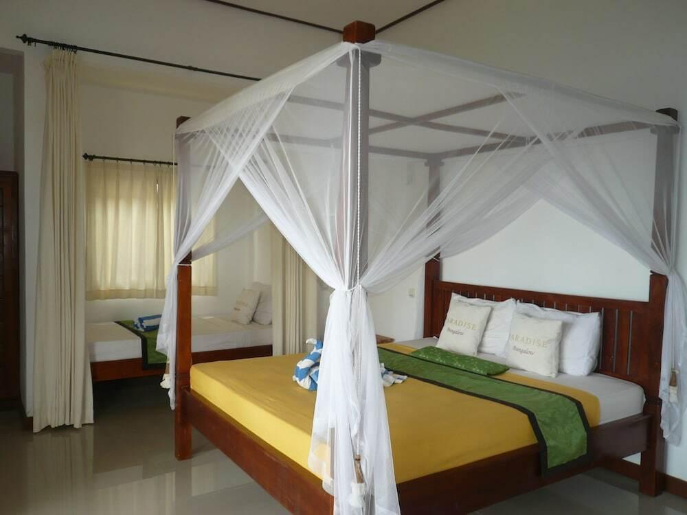 Бунутан: Paradise Bungalows