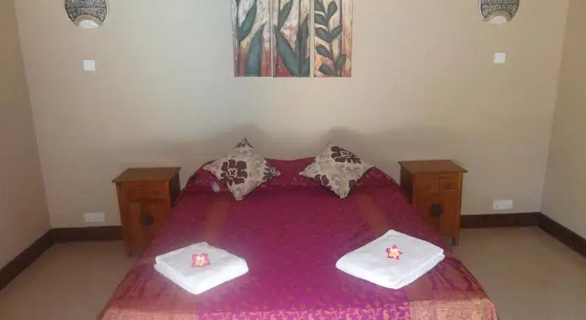 Каликбукбук: Lovina Beach Houses V