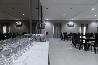Медан: Hotel Islami Aceh House Sriwijaya