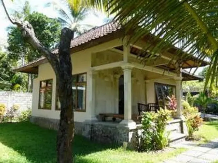 Тембок: Bali Lege Beach Bungalows