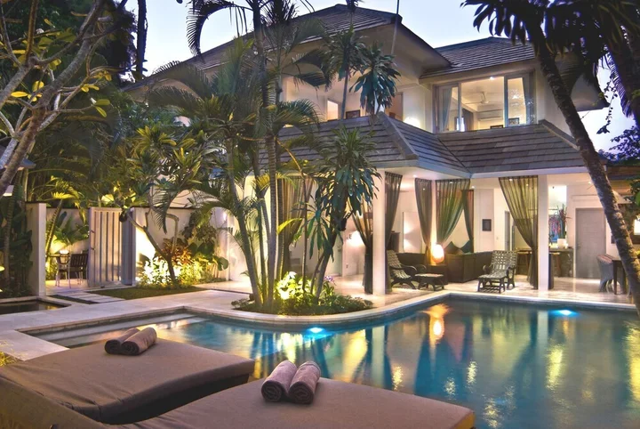 Кута: Esha Villa Seminyak