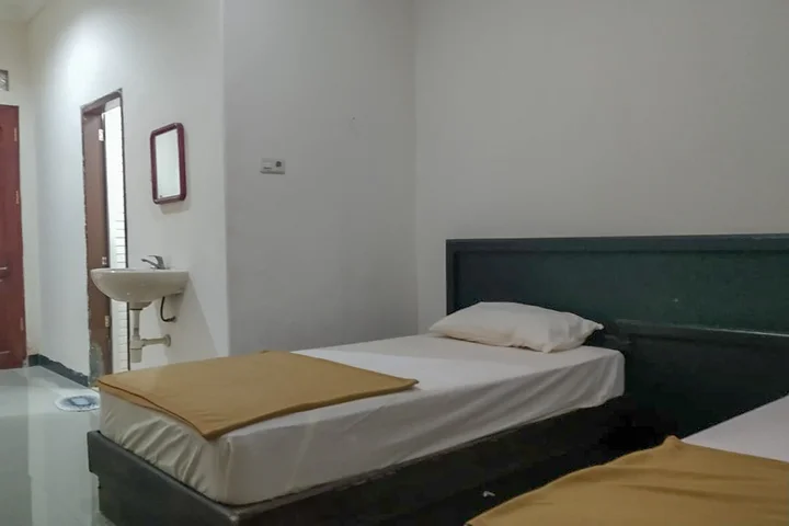 Палу: Palu City Guest House RedPartner