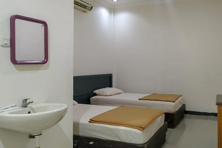 Палу: Palu City Guest House RedPartner