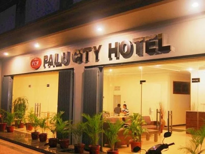Палу: Palu City Guest House RedPartner