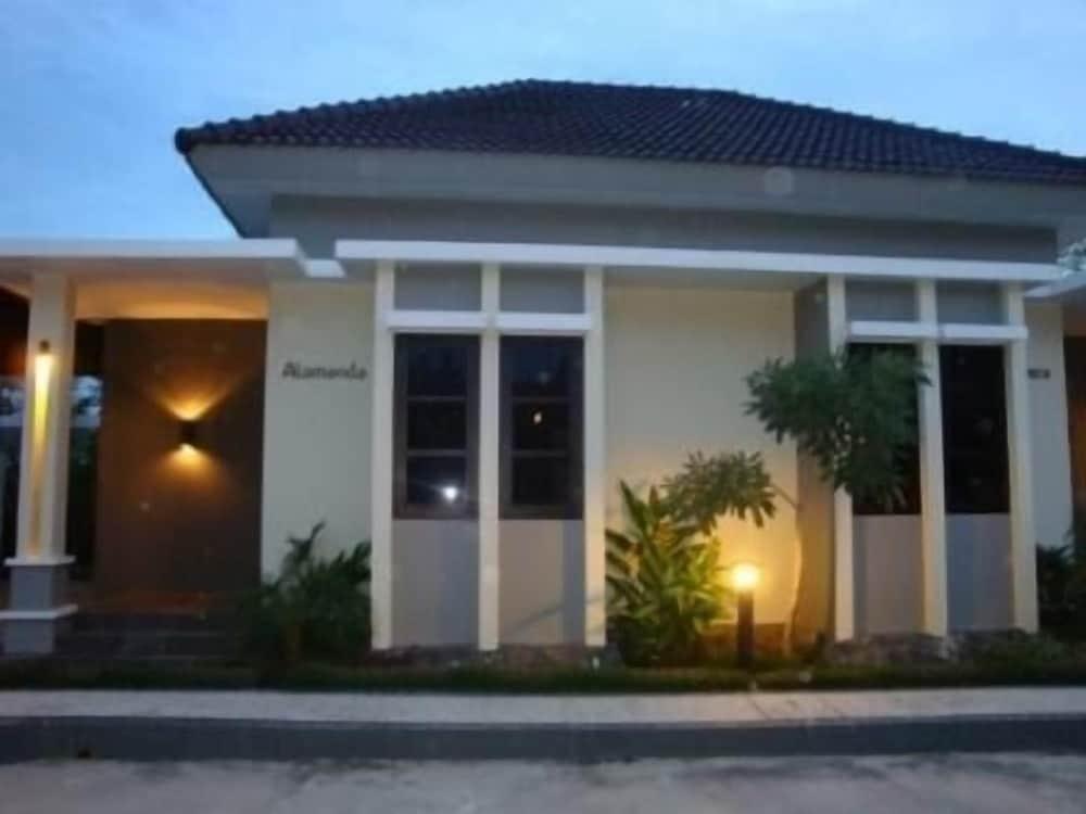 Соронг: Luxio Hotel Sorong