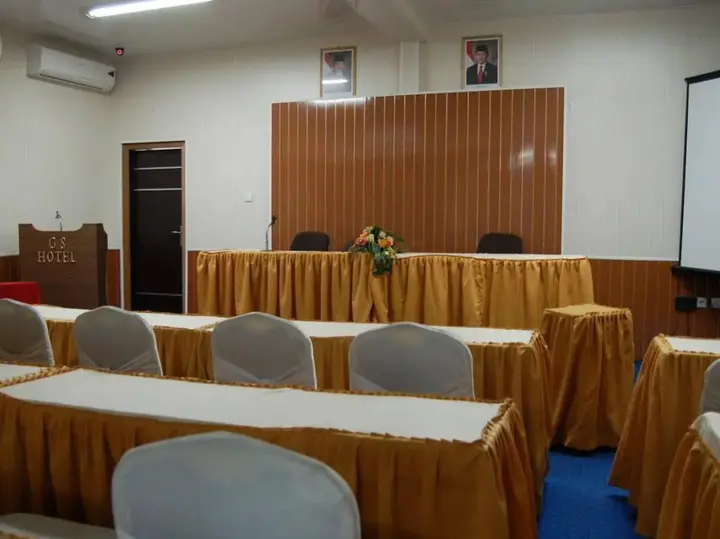 Паданг: Grand Sari Hotel