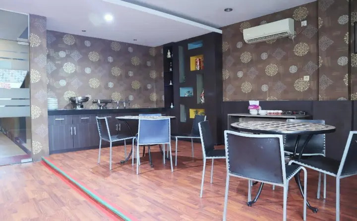 Пеканбару: OYO 542 Majestiq Hotel
