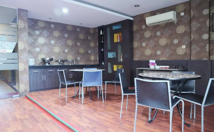 Пеканбару: OYO 542 Majestiq Hotel
