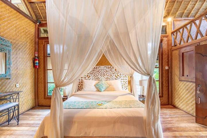 Бунутан: Santai Hotel