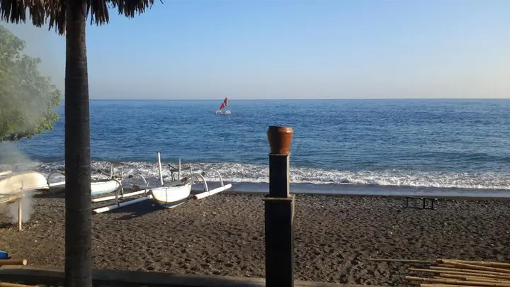 Пурвакерти: Amed Beach Villa