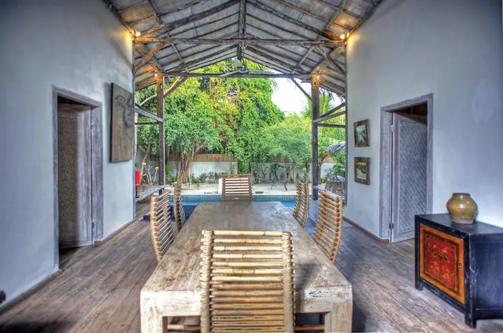 Гили Траванган: Villa Rumah Rinda