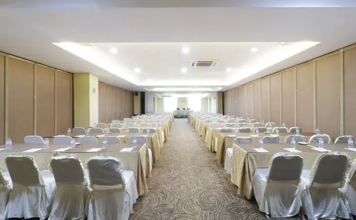 Медан: Grand Kanaya Hotel