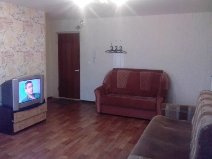Новокузнецк: Comfort Apartments Na Pionerskom 48