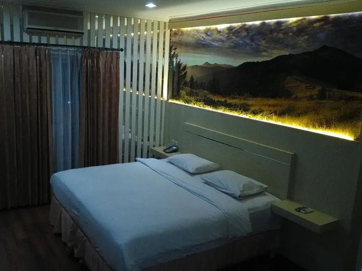 Банджармасин: Hotel Victoria River View