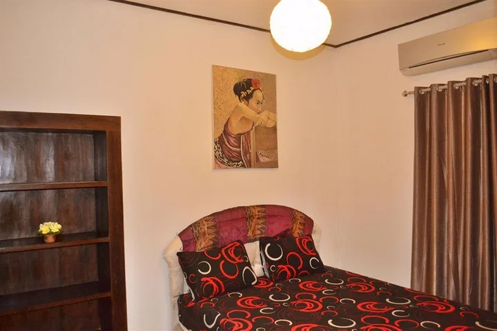 Сукавати: Kirana Homestay
