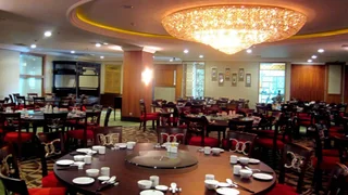 Медан: Emerald Garden International Hotel