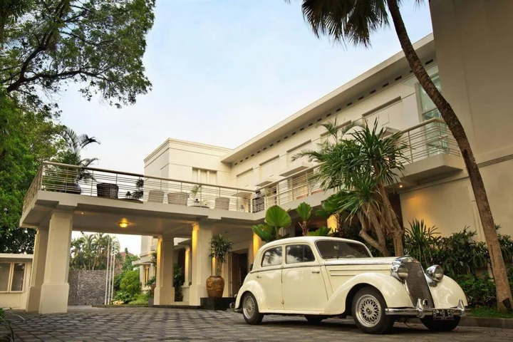 Маланг: The Graha Cakra Hotel