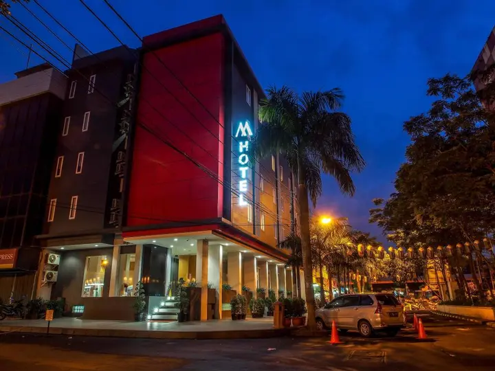 Джакарта: M Hotel