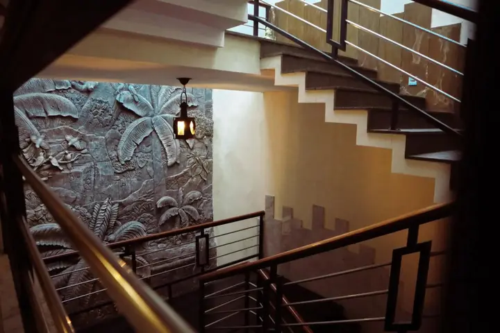 Маланг: Helios Hotel